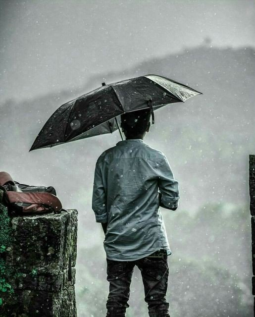 sad whatsapp dp anime girl