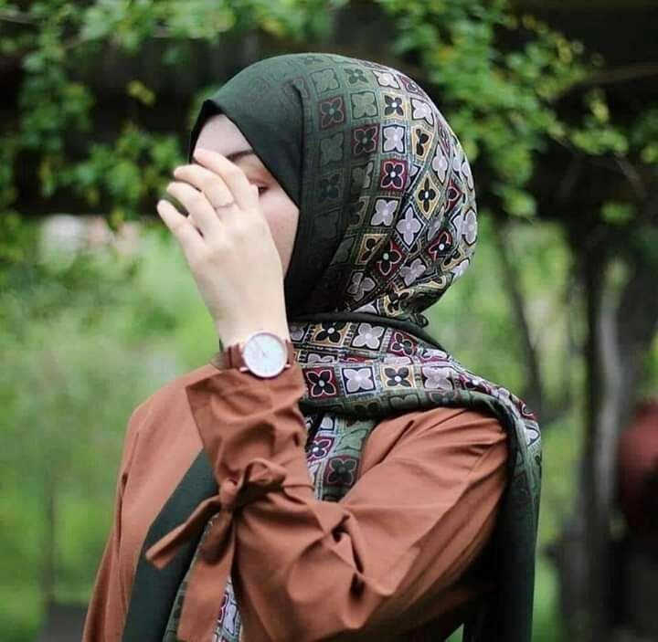 stylish instagram hijab dp with emoji