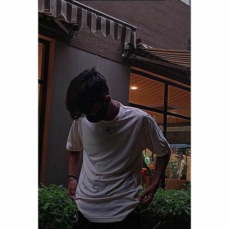 alone dp boy