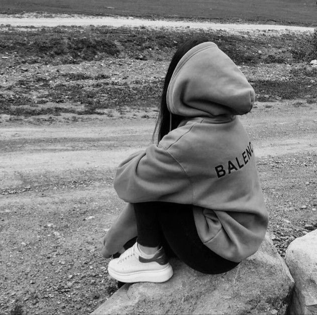 alone dp girl