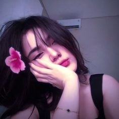 Aesthetic Hidden Face Girl Pic Black and White (128)