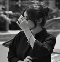 Aesthetic Hidden Face Girl Pic Black and White (22)