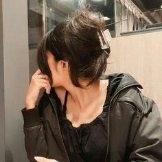 Aesthetic Hidden Face Girl Pic Black and White (72)
