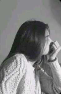Aesthetic Hidden Face Girl Pic Black and White (82)