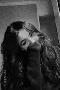 Aesthetic Hidden Face Girl Pic Black and White (84)