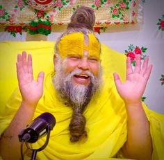 Premanand Ji Maharaj 4K Wallpaper (95)
