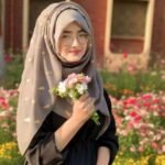 stylish instagram hijab dp with emoji