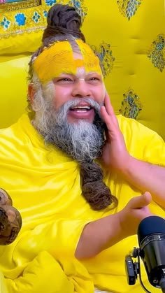 Premanand Ji Maharaj 4K Wallpaper (75)